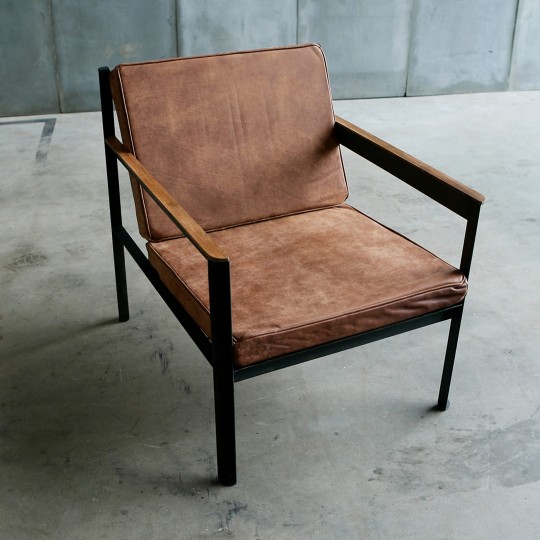 CARGO-Distressed-Leather-540x540